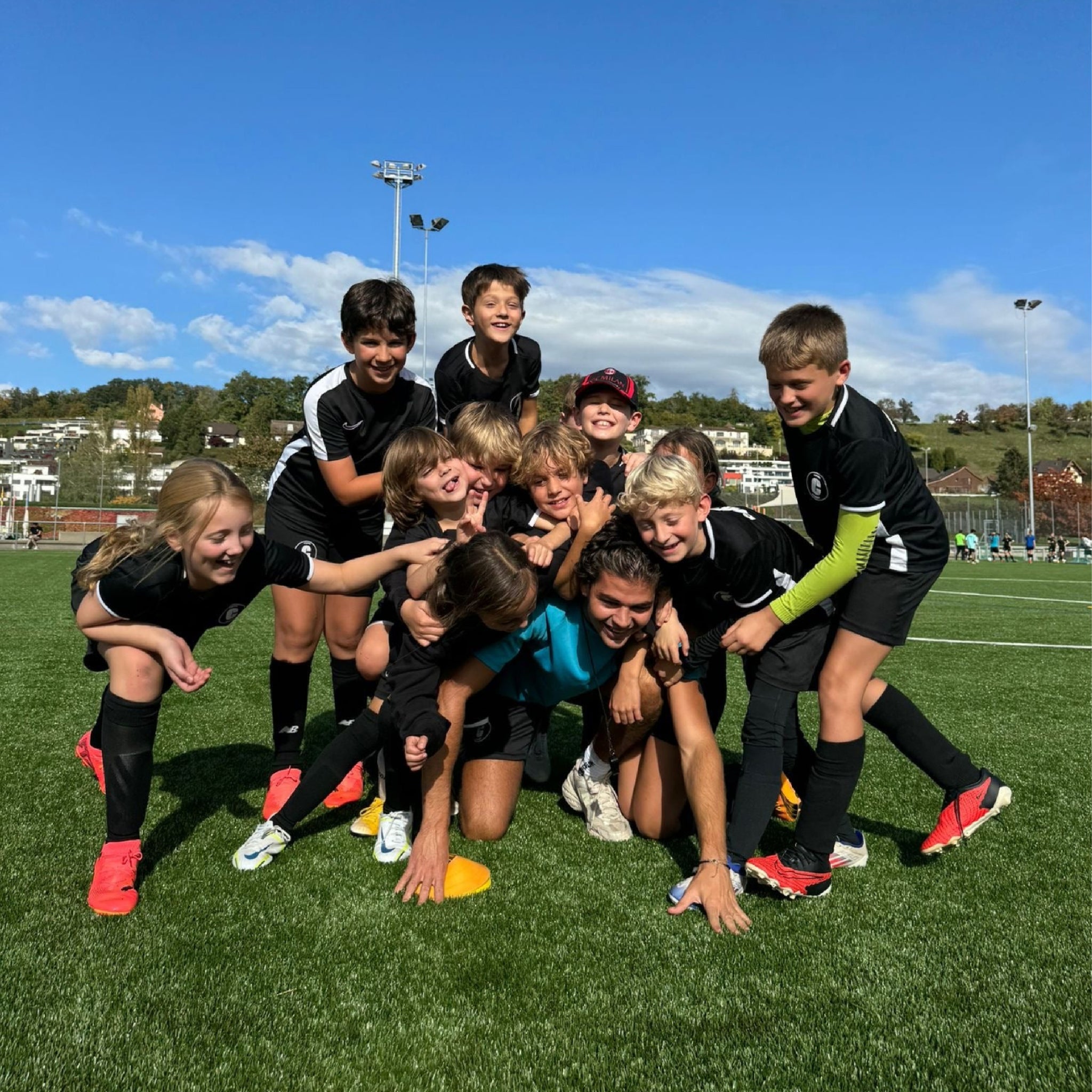 SCHOOL "MÄNNEDORF" SPORTANLAGE WIDENBAD